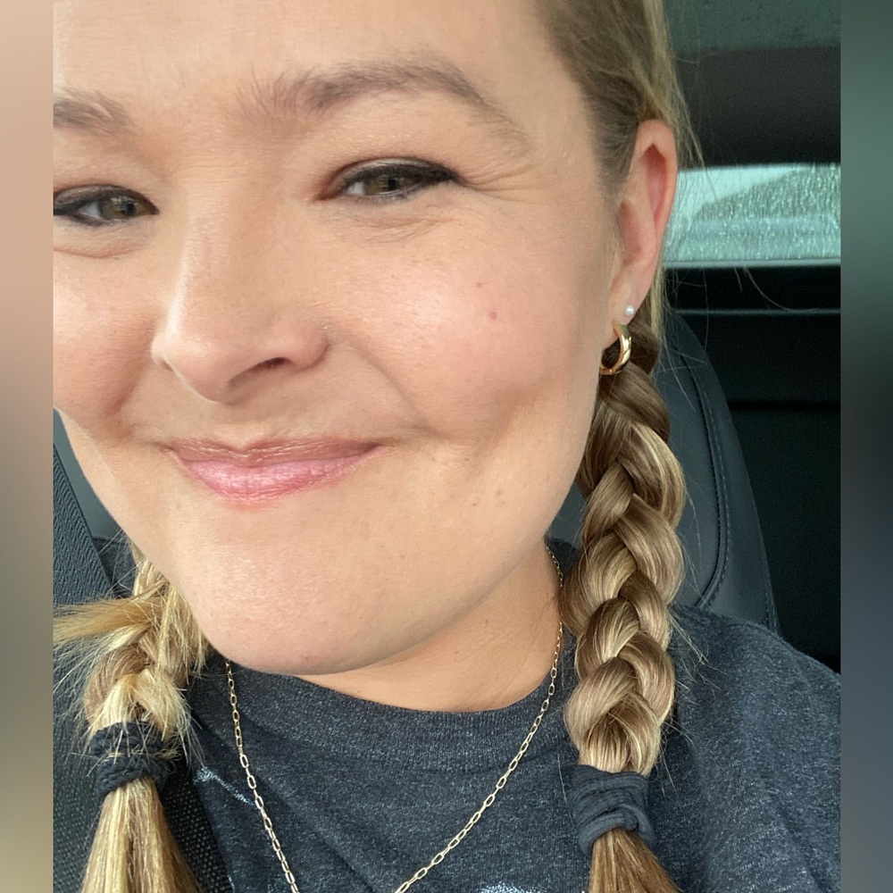 Meet your Posher, Kara